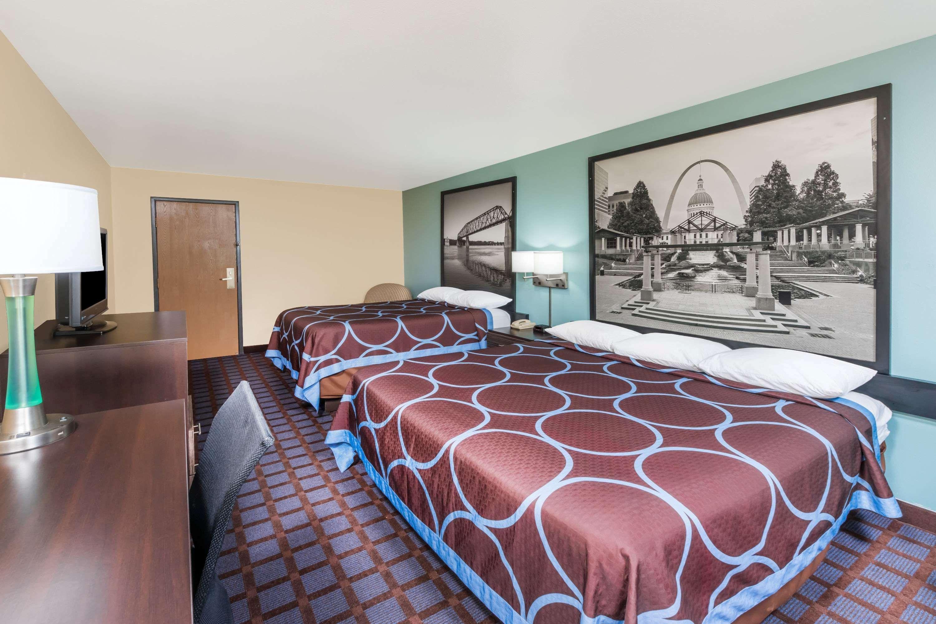 Super 8 by Wyndham Okawville Bagian luar foto