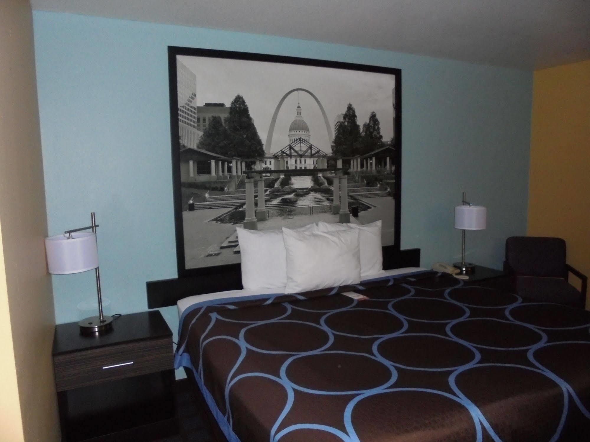Super 8 by Wyndham Okawville Bagian luar foto